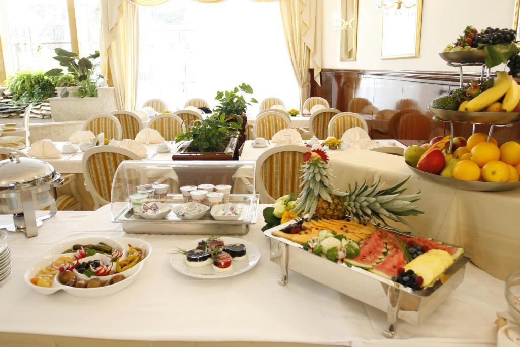 Hotel Mozart Οπατία Δωμάτιο φωτογραφία